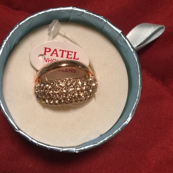 Indian Brand new rose gold size 7-7&1/2 ring. - Picture 1 of 2